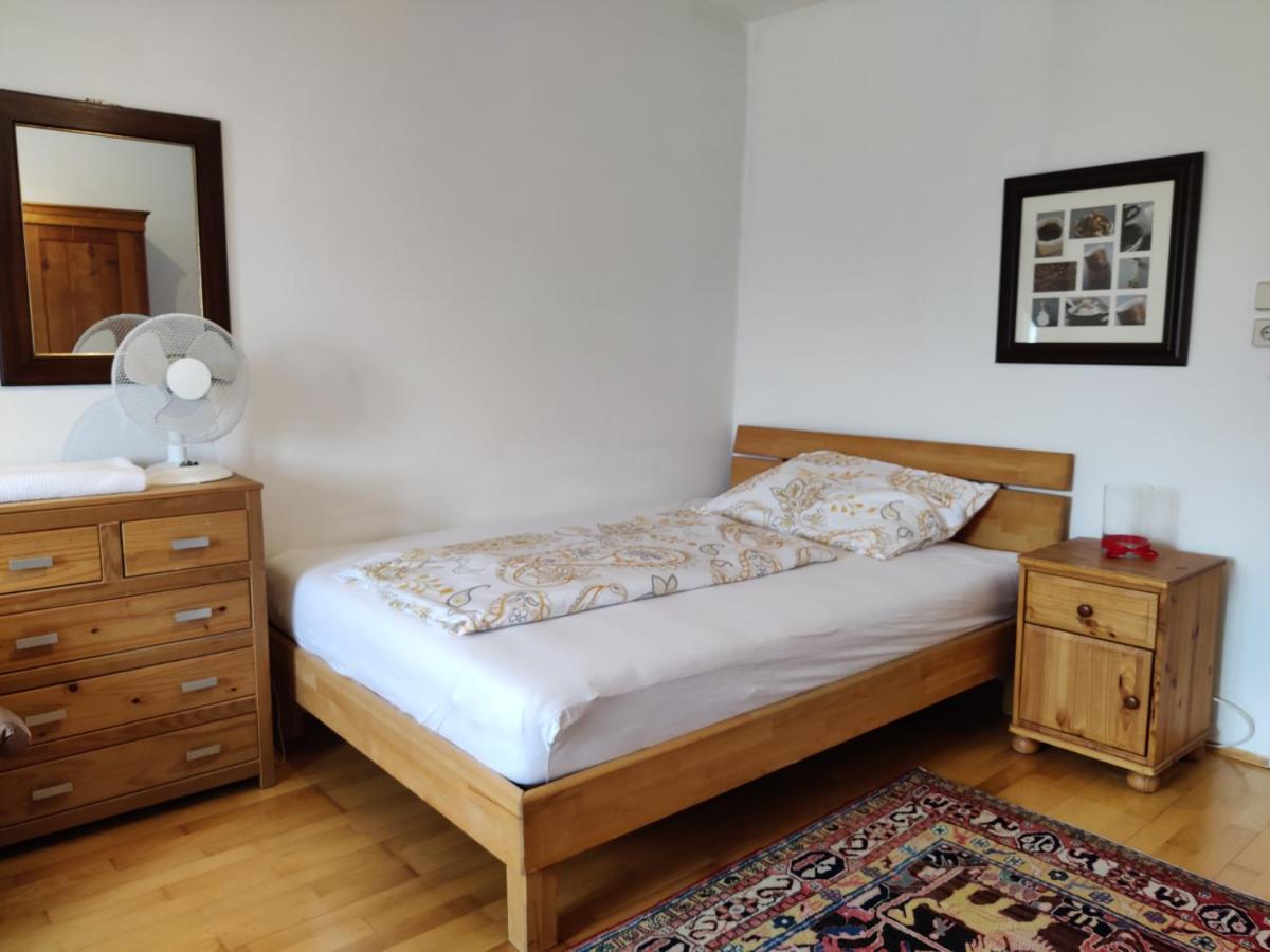 Ferienwohnung-Dachgeschoss Familie Mayer Krems an der Donau Extérieur photo
