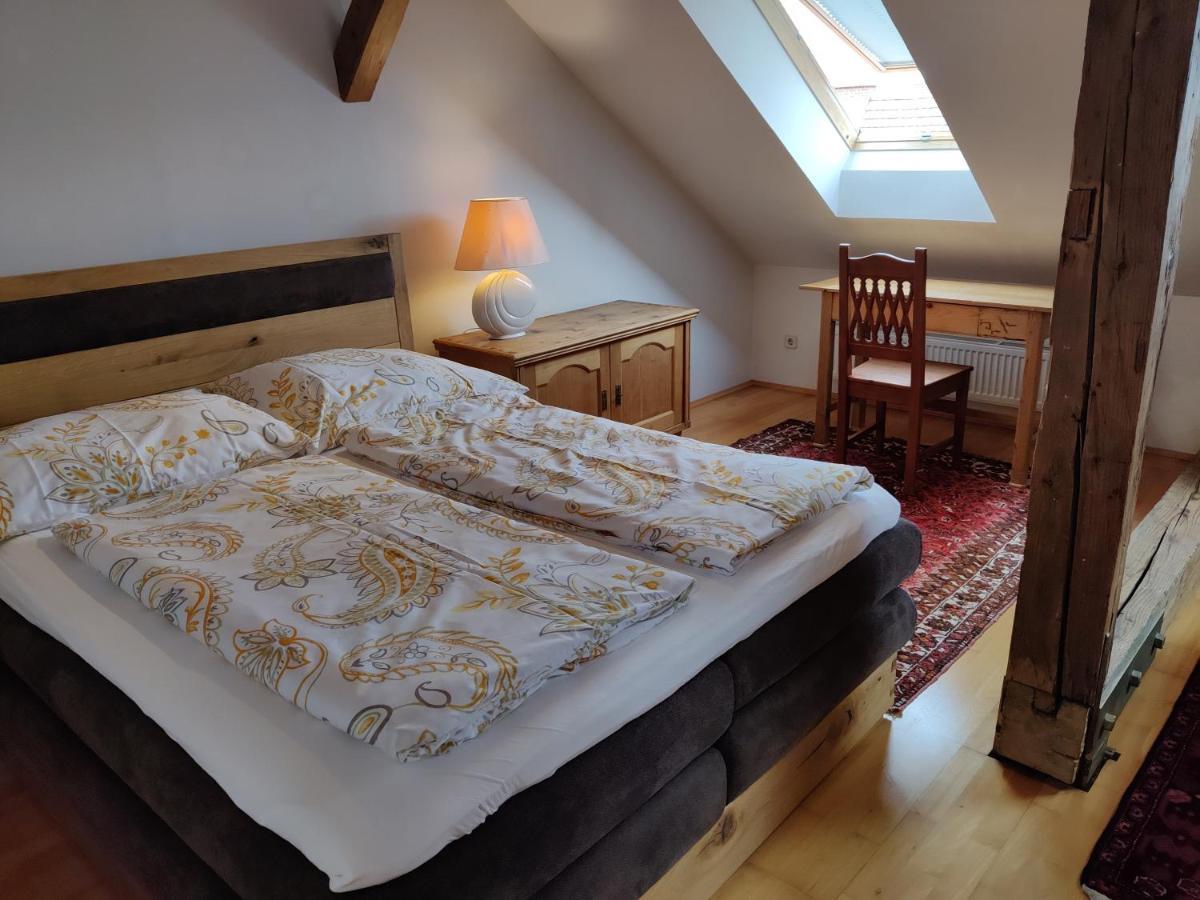 Ferienwohnung-Dachgeschoss Familie Mayer Krems an der Donau Extérieur photo